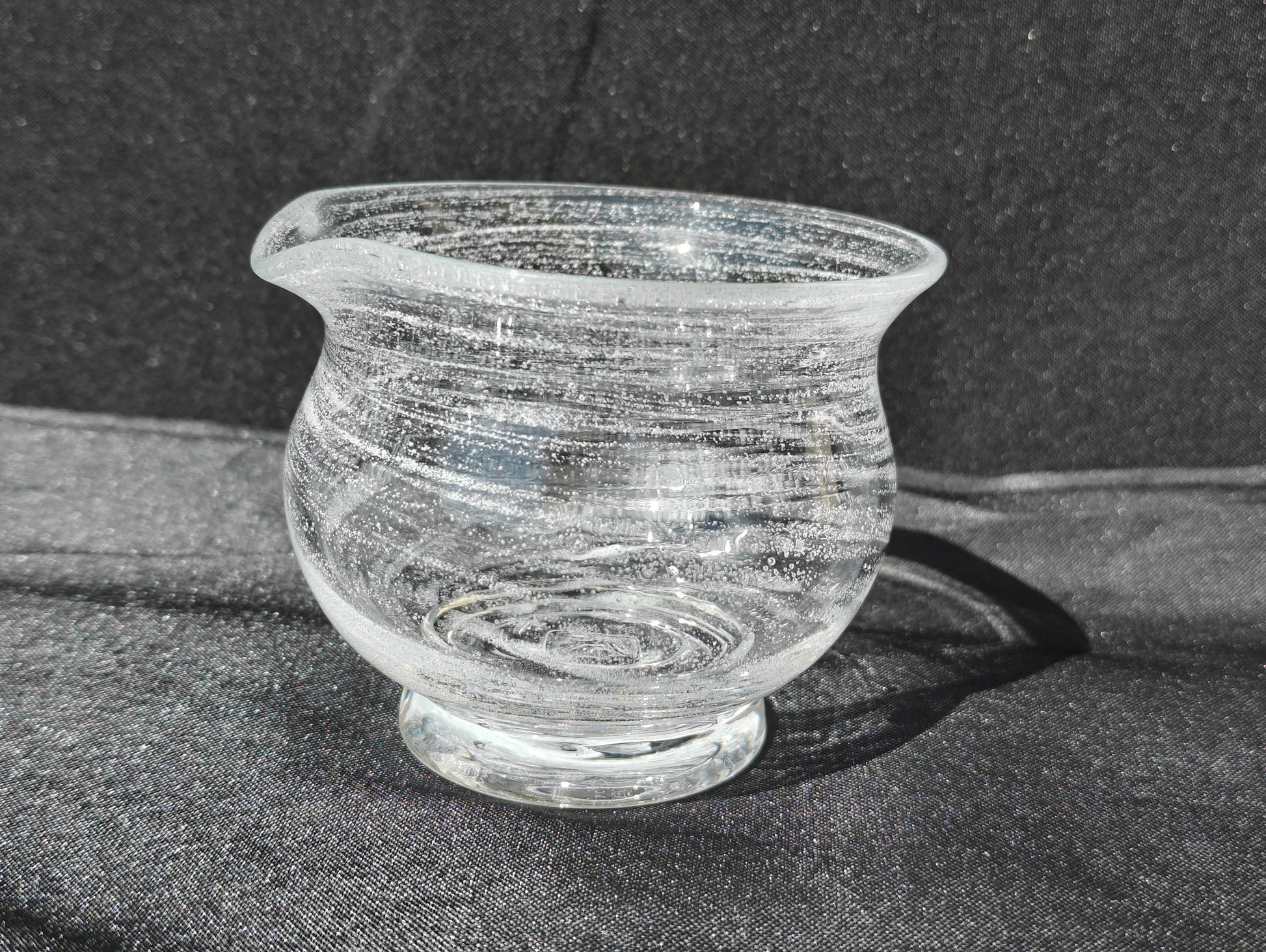 Ryukyu glass tea bowl | Takumi Kobo 琉球 匠工房